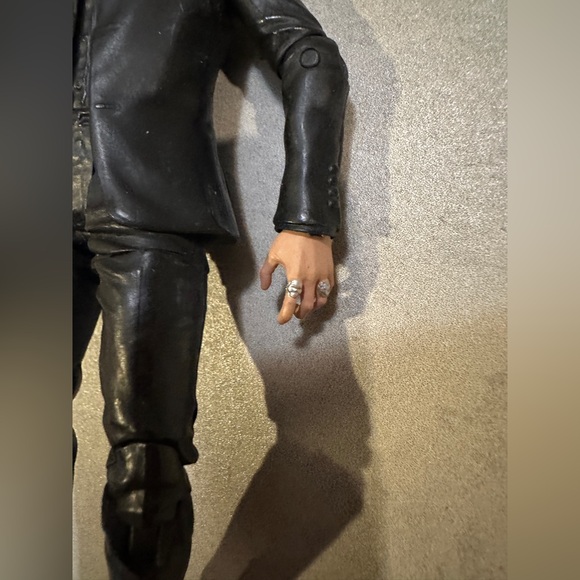 DC Diamond Select Gotham Victor Zsasz 7” Action Figure Rise of the Villains - Picture 4 of 5